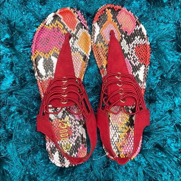 Sandals - Picture 3 of 3